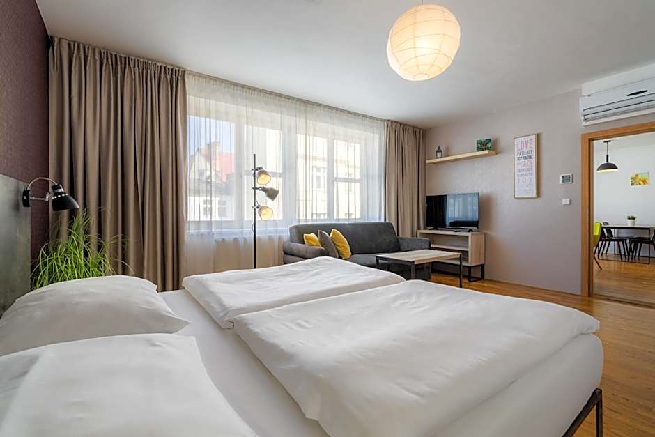 EA ApartHotel Melantrich