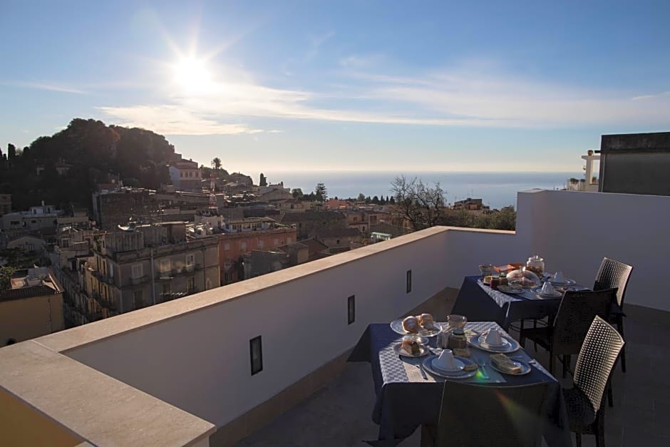 Tauromenion Guest House