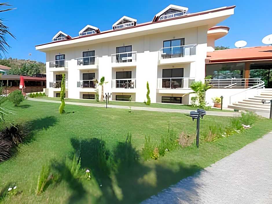 Han Deluxe Hotel