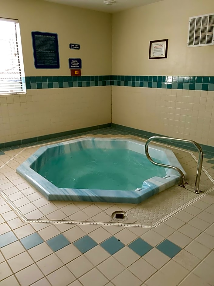 Lavissh inn and Suites