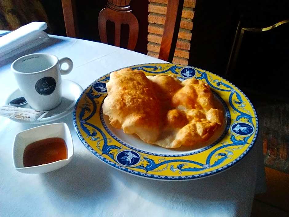 Hostal Restaurante Pacos