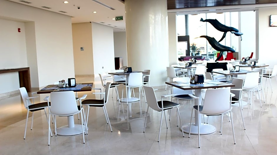 Holiday Inn Express Puerto Vallarta By IHG