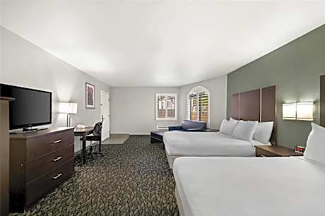 Queen Room with Two Queen Beds - Disability Access