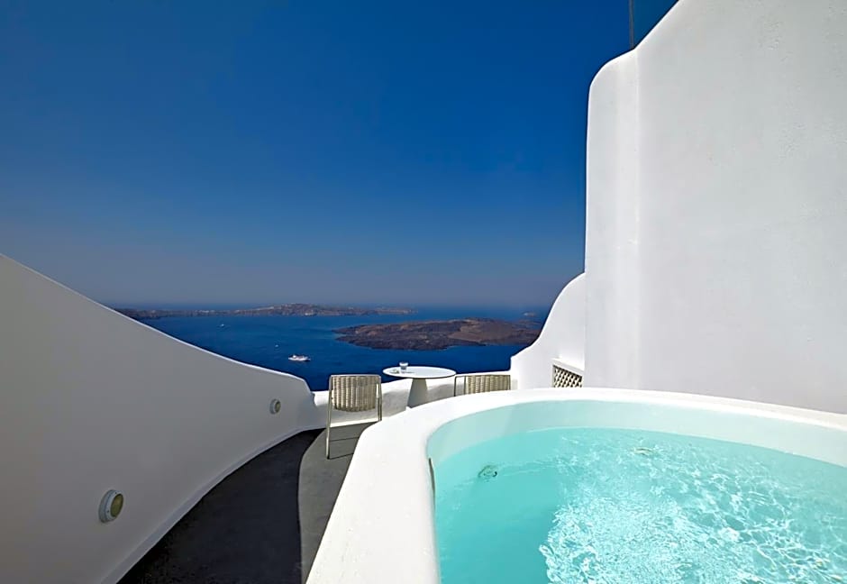 Dreams Luxury Suites