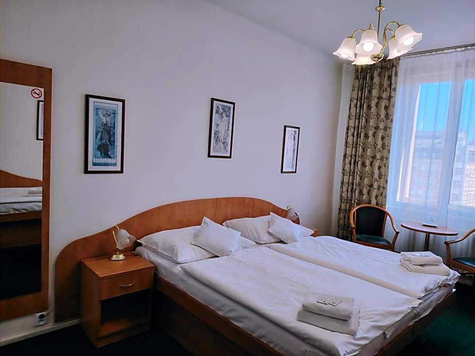 Hotel Legie