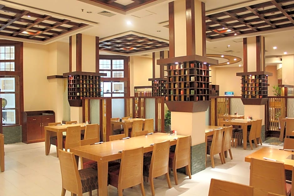 Holiday Inn Wuhan Riverside By IHG