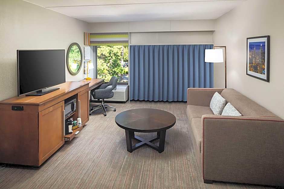 Hampton Inn By Hilton Atlanta-Northlake