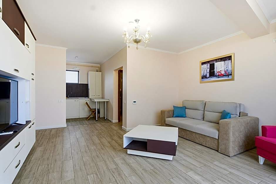 REYNA APART HOTEL