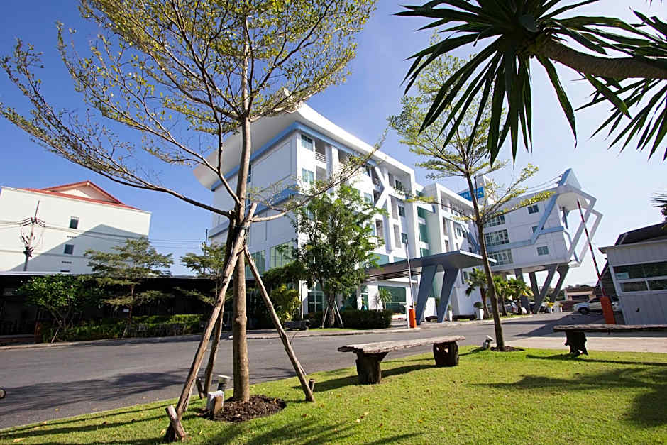 Prime Time Hotel Bang Saen