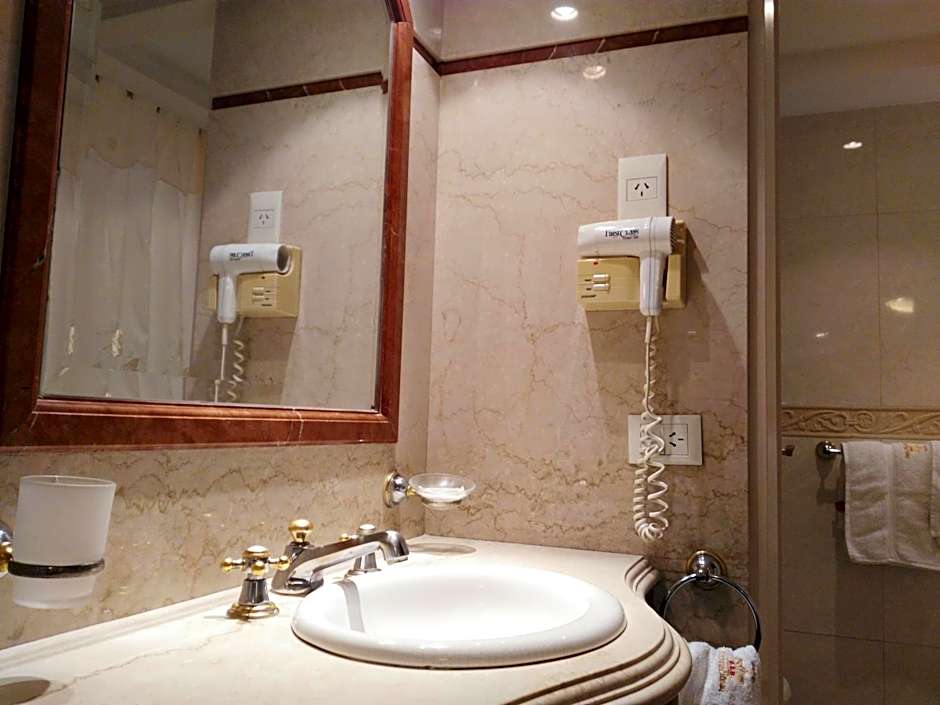 Hotel A&B Internacional