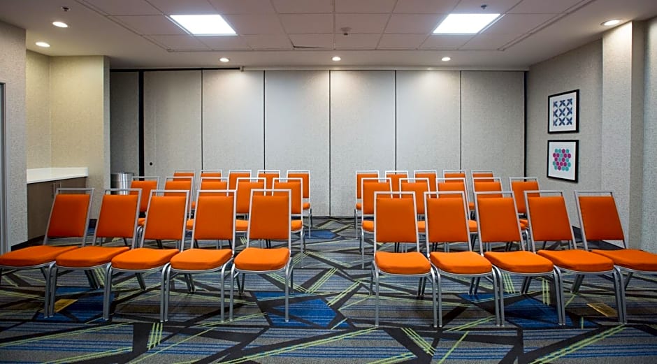 Holiday Inn Express Hotel And Suites Tupelo By IHG