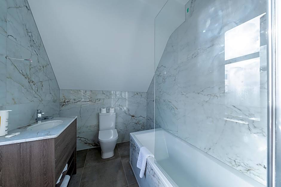 Uno Thames Hotel Maidenhead -Reopened Brand New Again