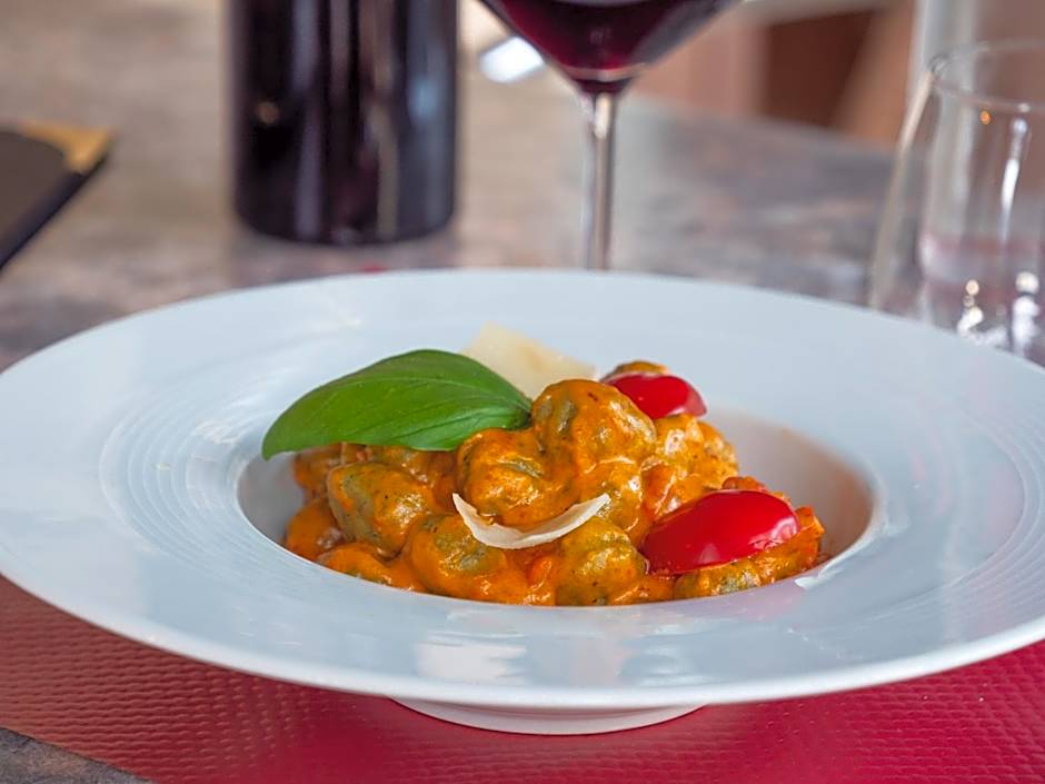 Logis Hôtel Beauséjour