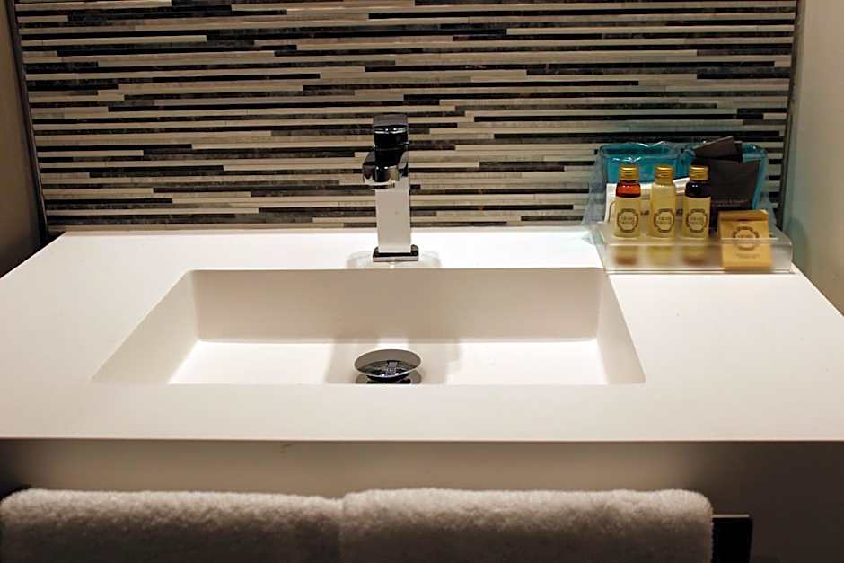 Aqua Ria Boutique Hotel