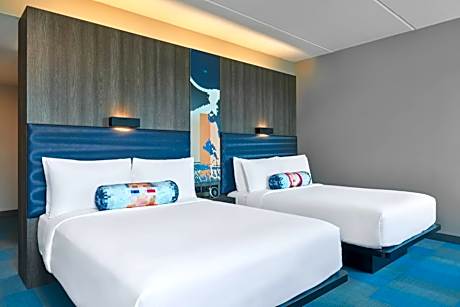 Queen Room with Two Queen Beds and Roll-in Shower - Mobility Accessible