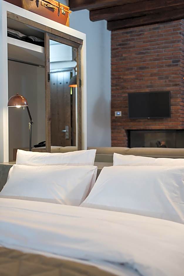 Olganos VL Luxury Rooms & Suites