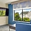 Holiday Inn Express Hotel & Suites Manchester - Airport By IHG