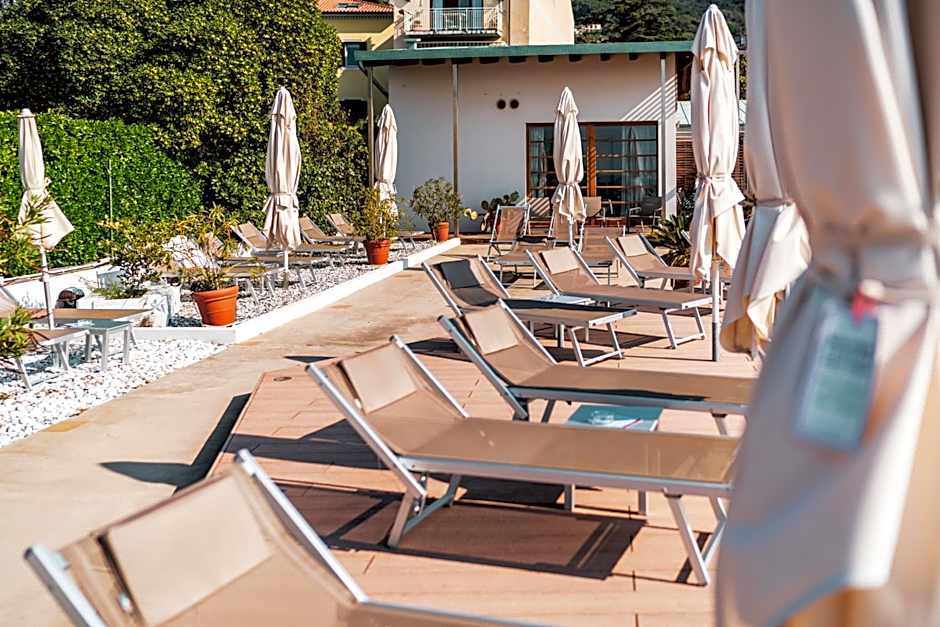 Tre Merli Beach Hotel