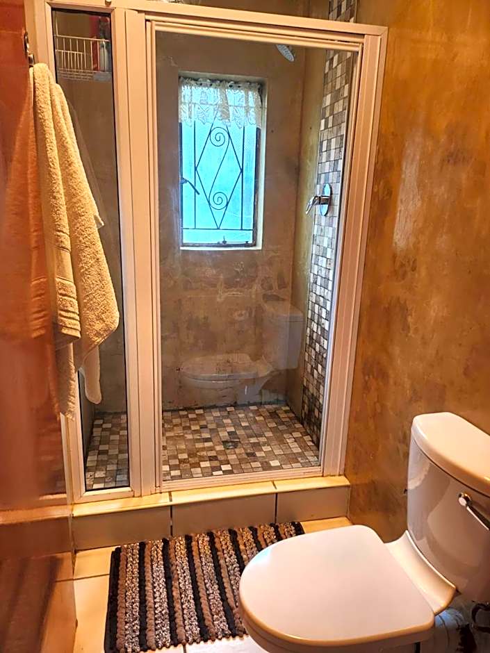 DR M BEAUTY LOUNGE AND GUEST HOUSE