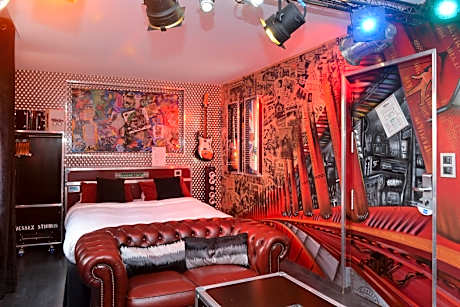 Double Room Signature Backstage
