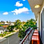 Beverly Hills 2 bed 2 bath Penthouse with Den and Parking 414