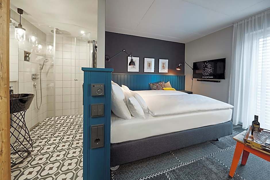 me and all hotel Mainz, by Hyatt