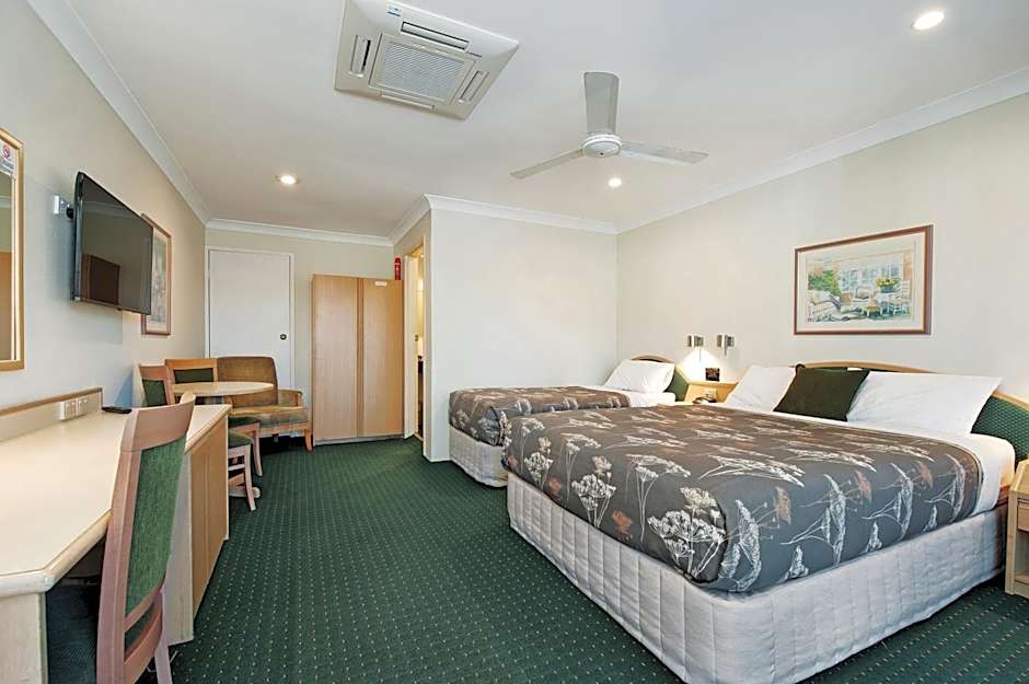 Colonial Terrace Motor Inn