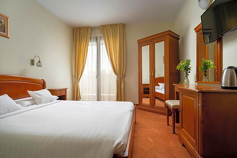 Hotel Sarmis