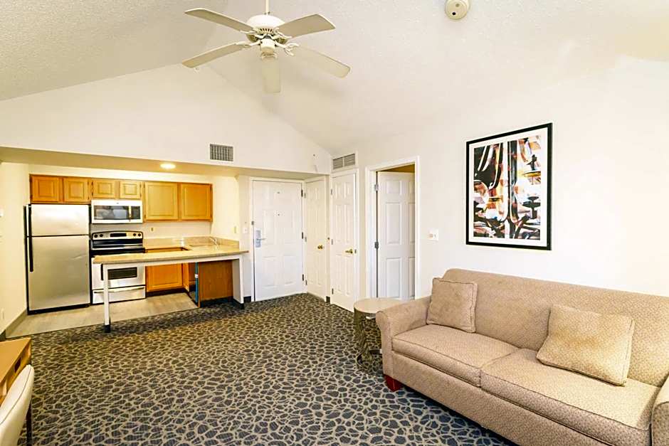 Philadelphia Suites at Airport - An Extended Stay Hotel