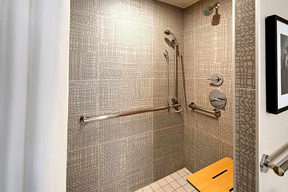 Embassy Suites by Hilton San Rafael Marin County