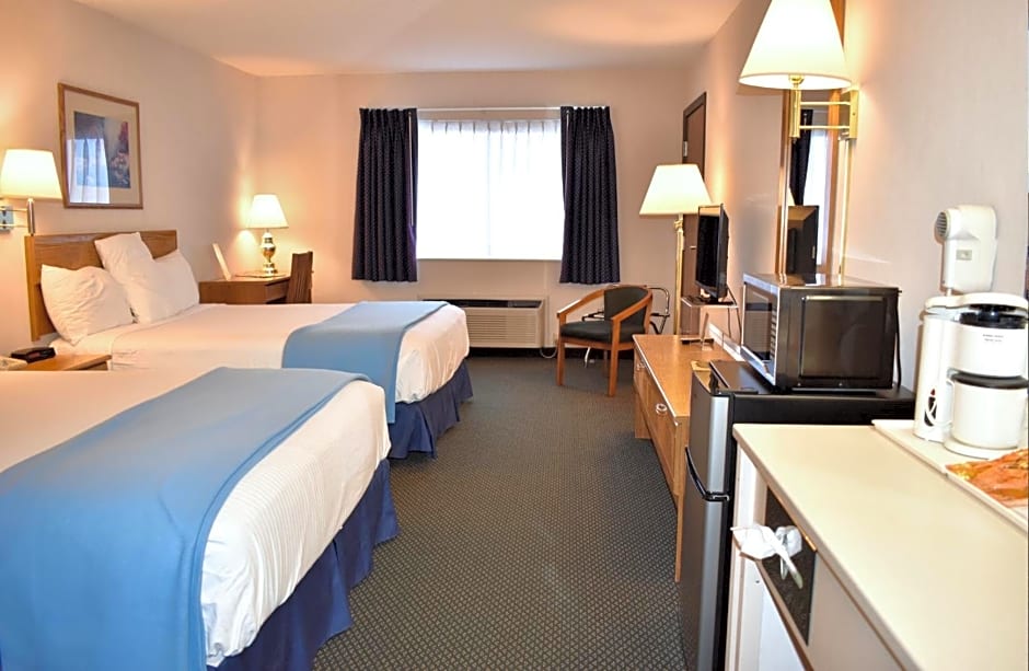 Americas Best Value Inn-Tahquamenon Country