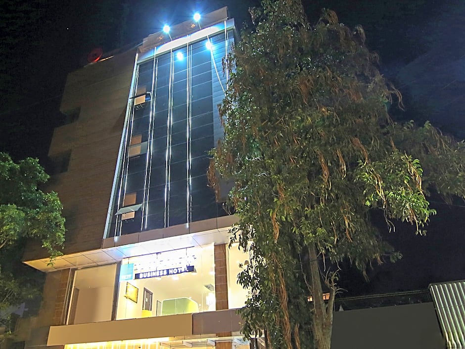 Vihaari 24 Business Hotel