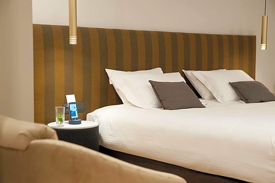 Athenaeum Smart Hotel