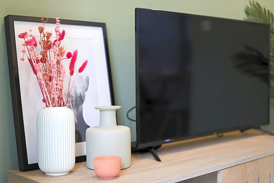 Loios Studios and Apartments