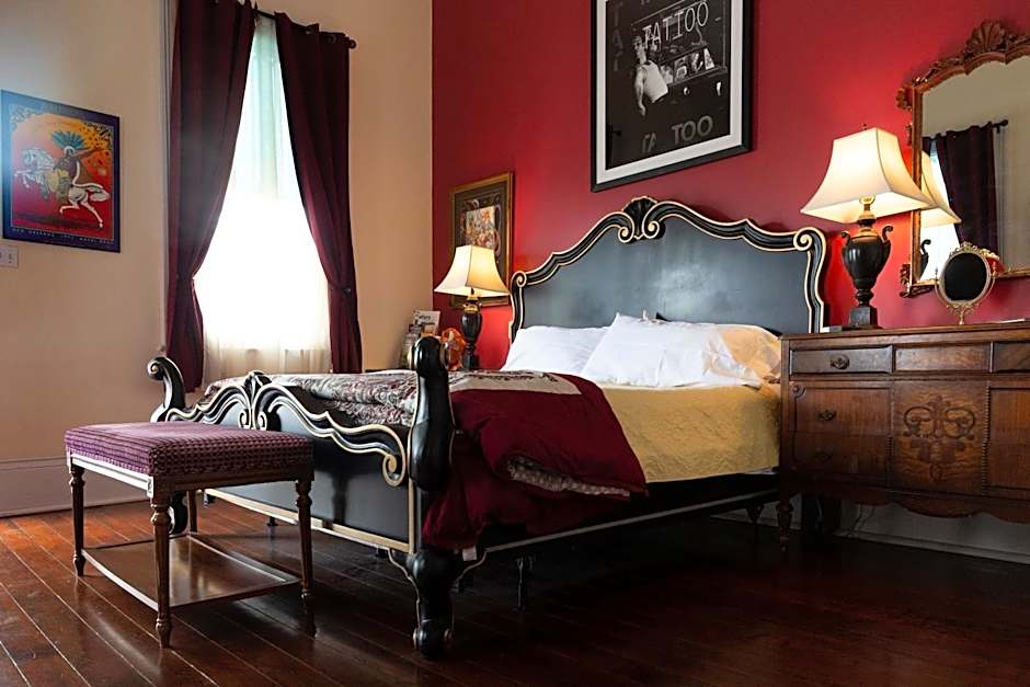 The Blue60 Marigny Inn