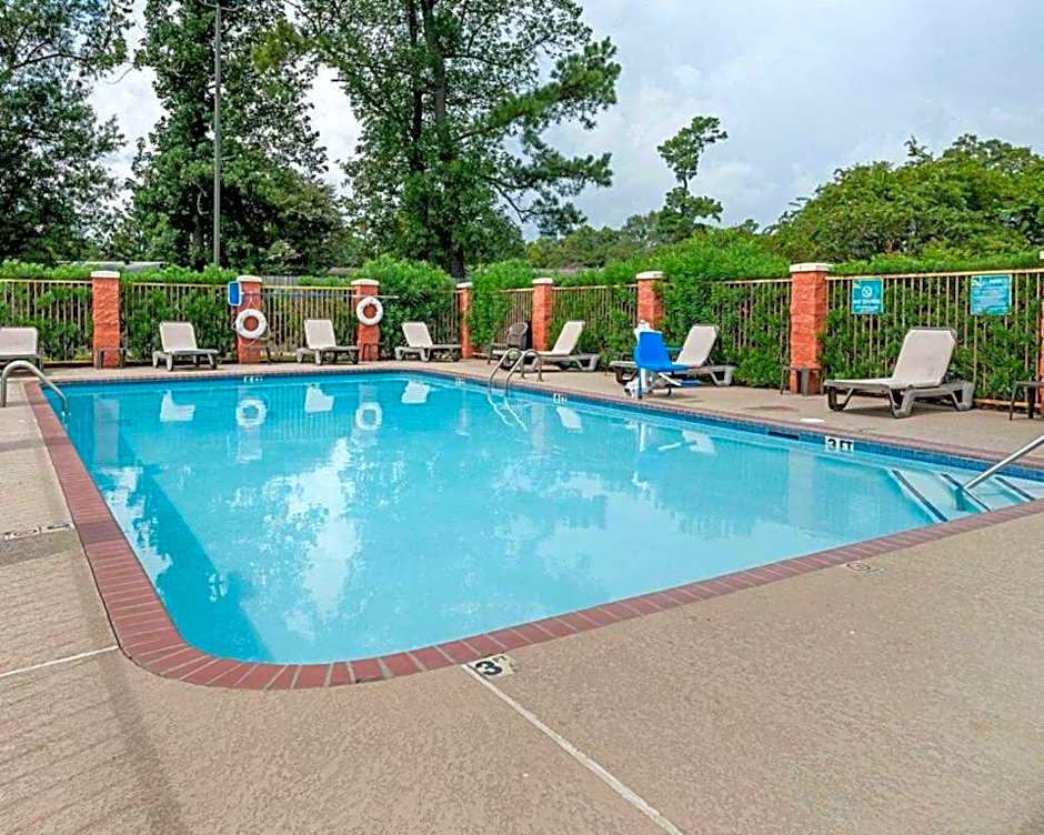 Quality Suites Sulphur – Sulphur, LA