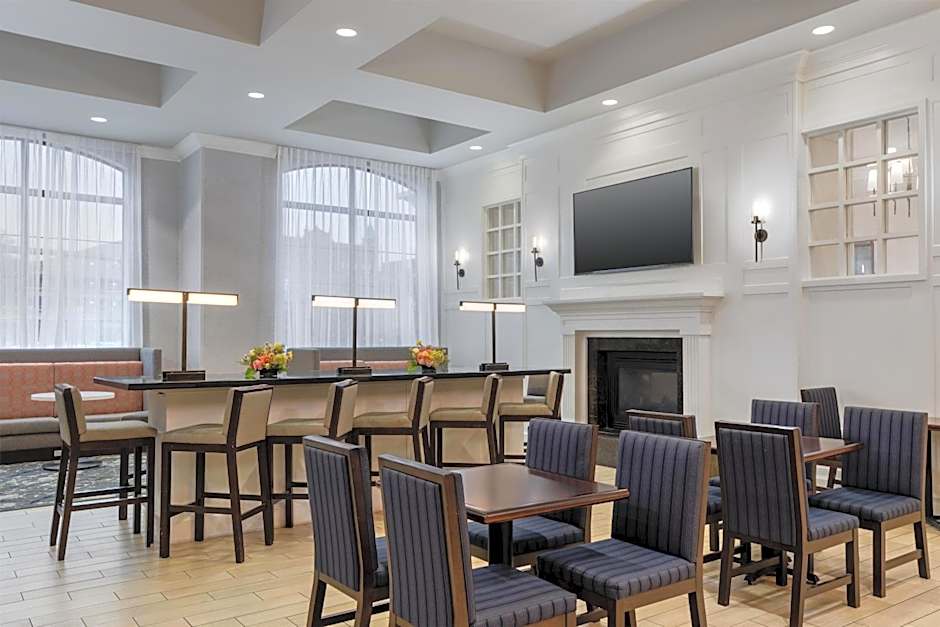 Hampton Inn & Suites Albany-Downtown