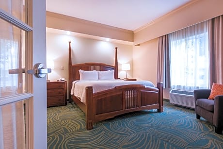 1 Bedroom Suite, 1 King, Sofa bed, Fireplace, Whirlpool
