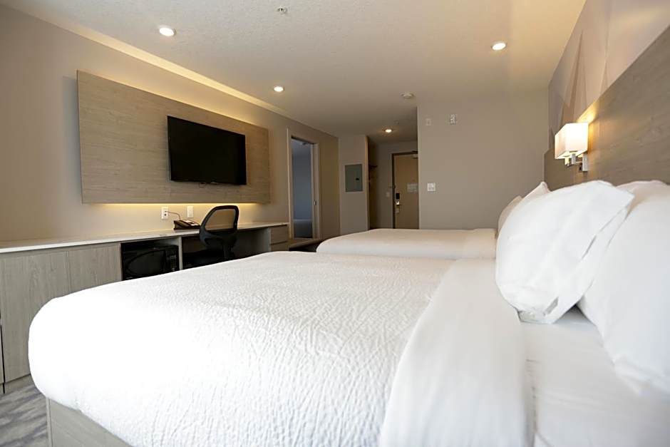 Days Inn by Wyndham Calgary North Balzac