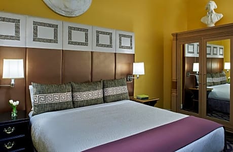 Premium King Room