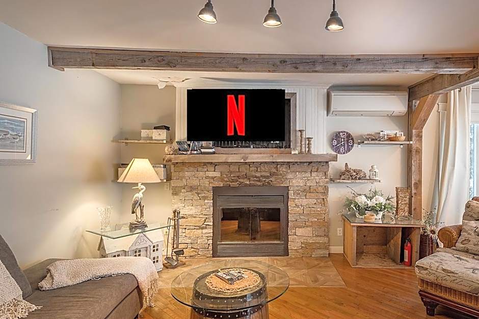 Breathtaking Lake View With Spa Chalet 360