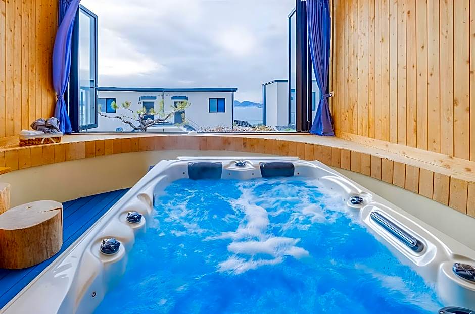 Photo 1 of 50 of Namhae Merblue Pension