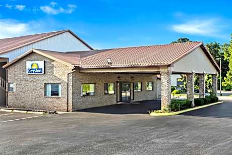 Days Inn by Wyndham Huntington