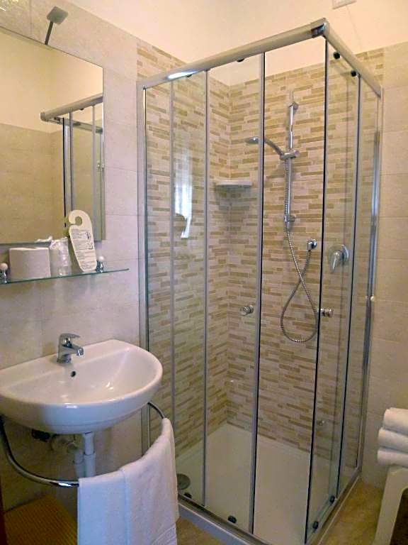 Hotel Trovatore