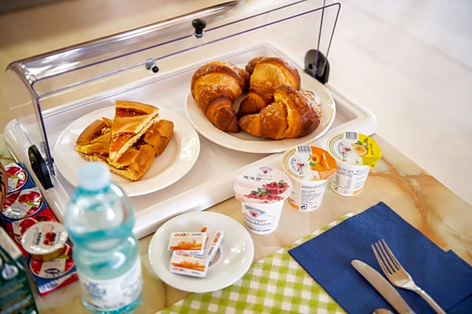 Hotel Ostello Settecolli Sport