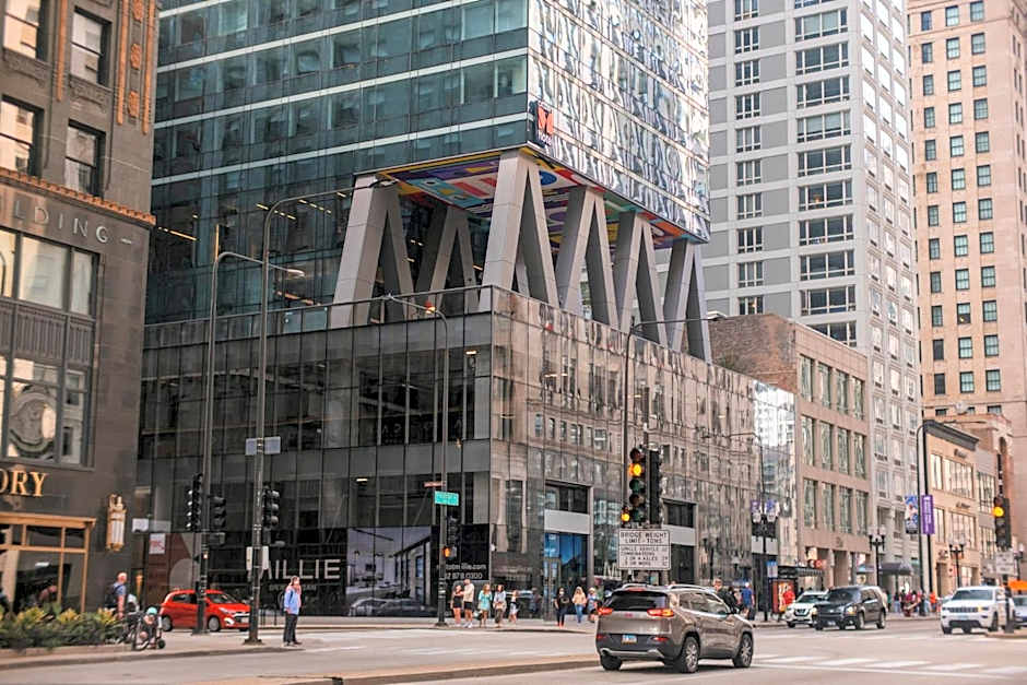 citizenM Chicago Downtown