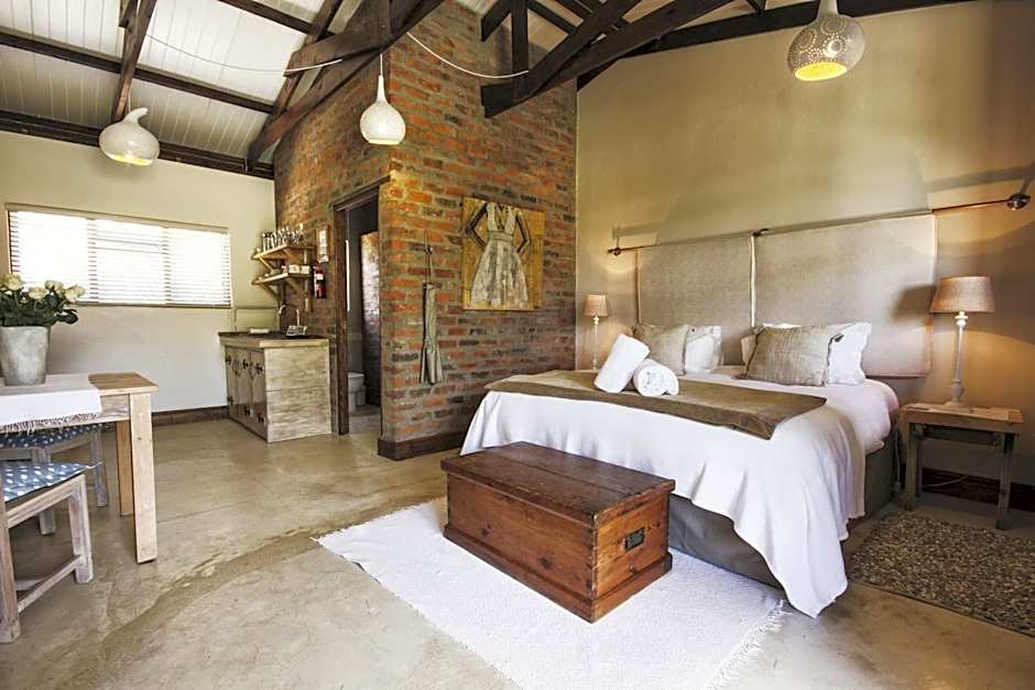 A Hilltop Country Retreat