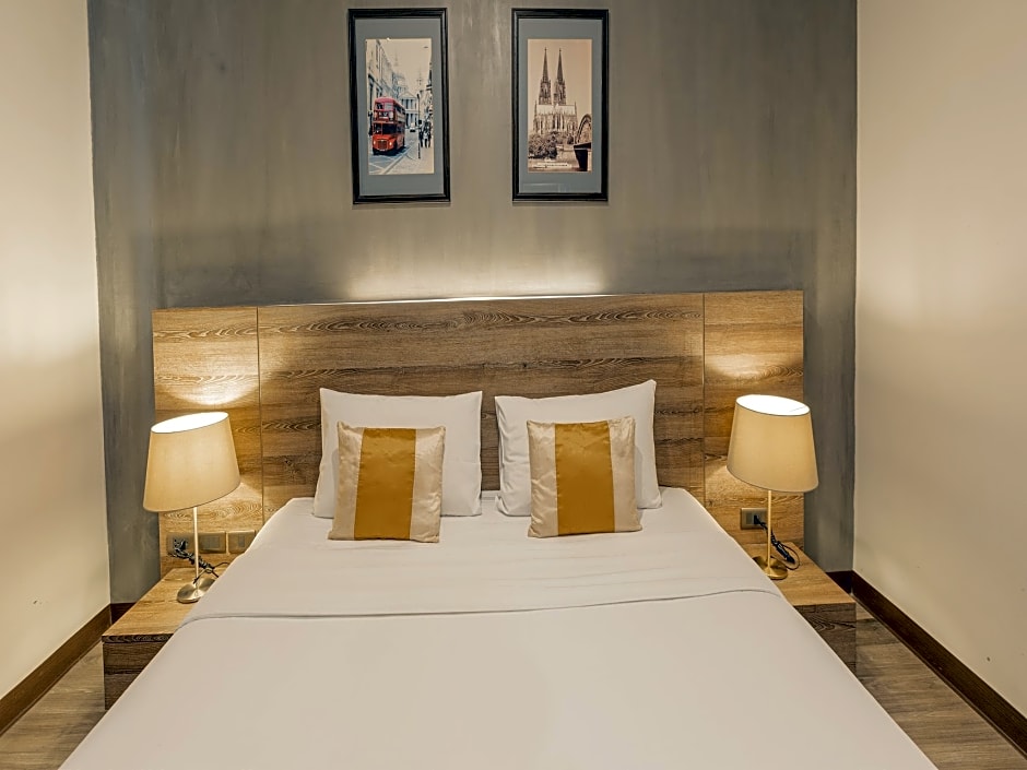 B2 Bangna Premier Hotel