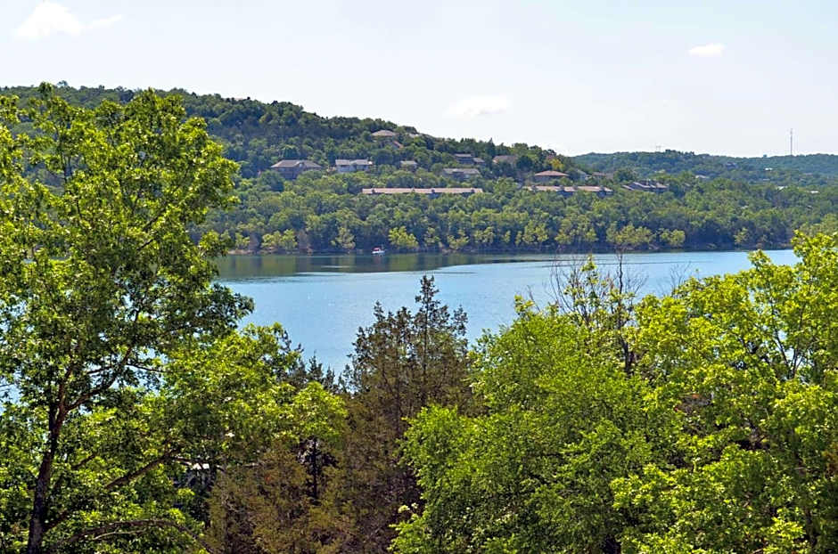 Rockwood Condos on Table Rock Lake With Boat Slips