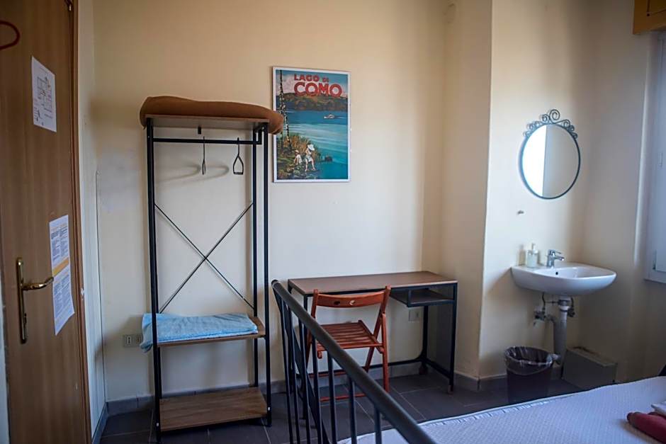 Lake Como Hostel